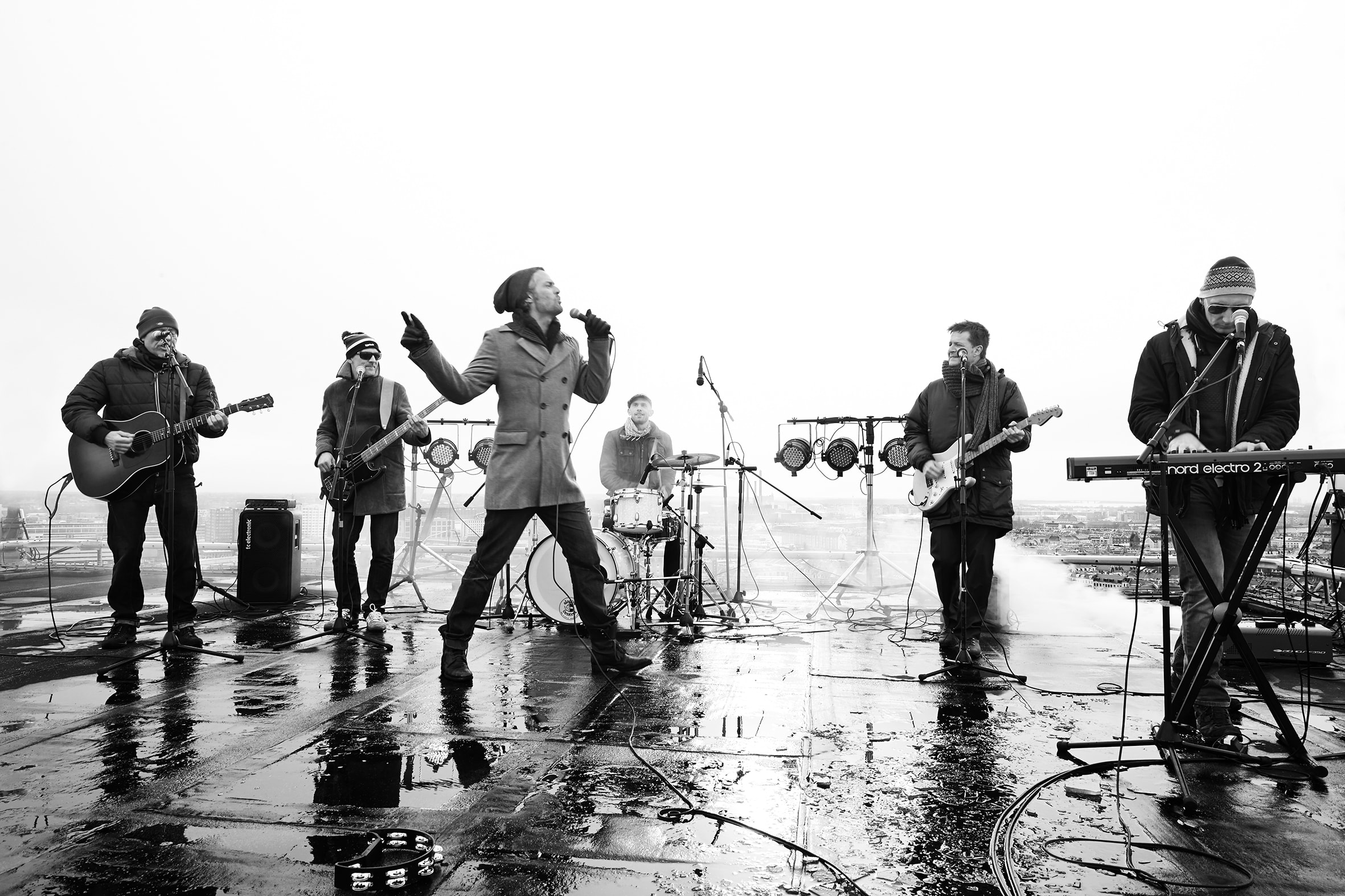 band koncert udendørs ved vand