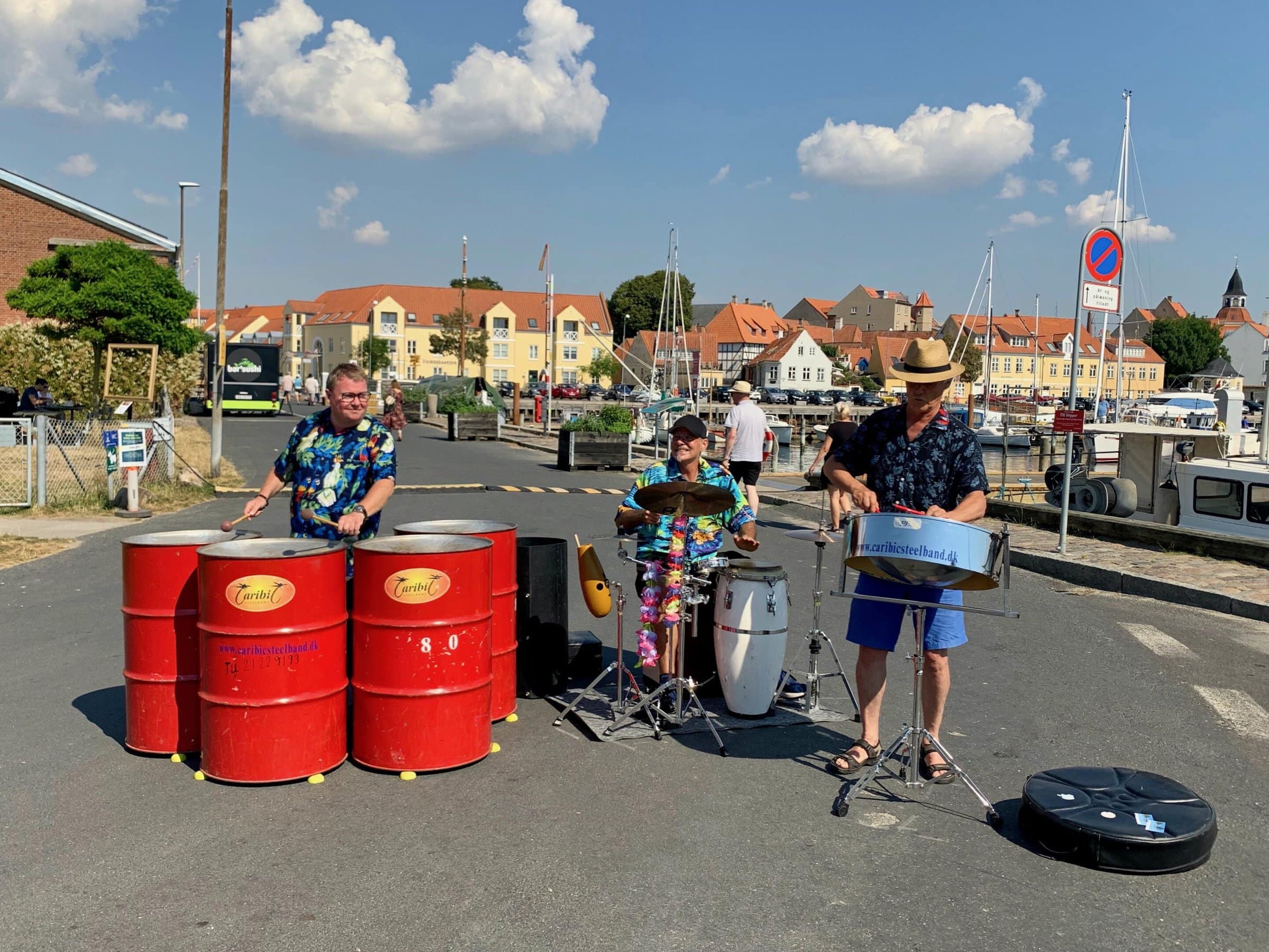 Caribic Steelband på en havn
