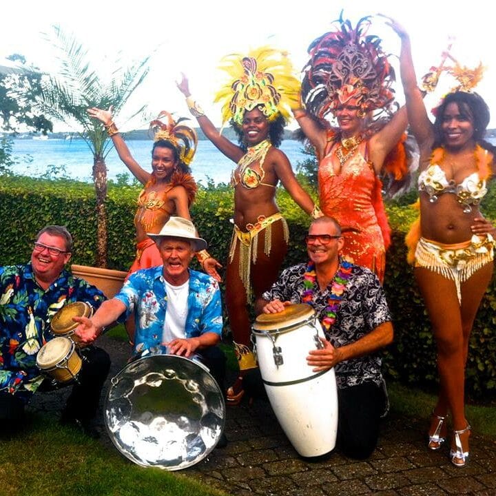 Caribic Steelband med mavedansere