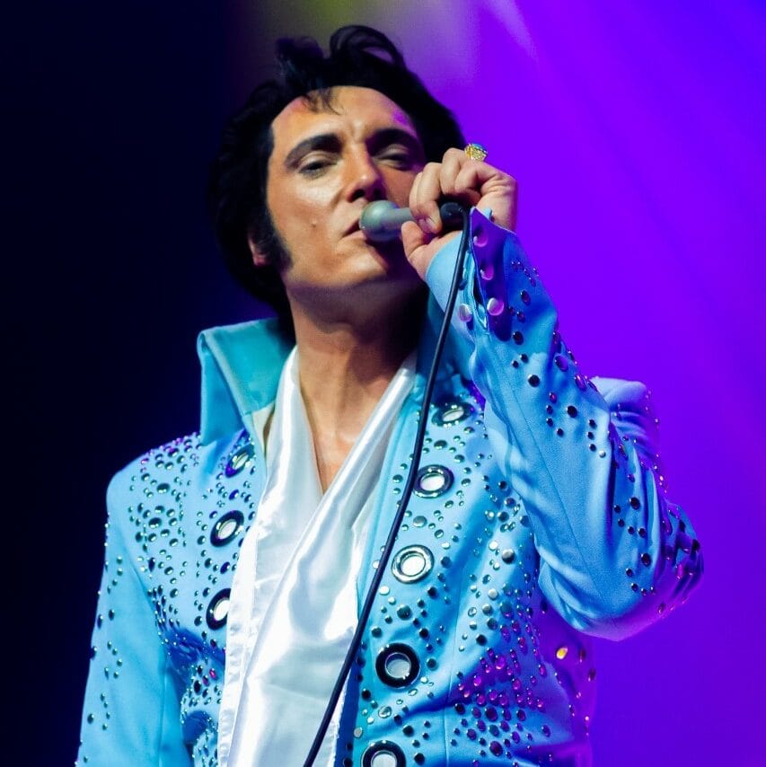 Book Elvis On My Mind På Tlf 70 27 03 07 Showbizz Danmark 