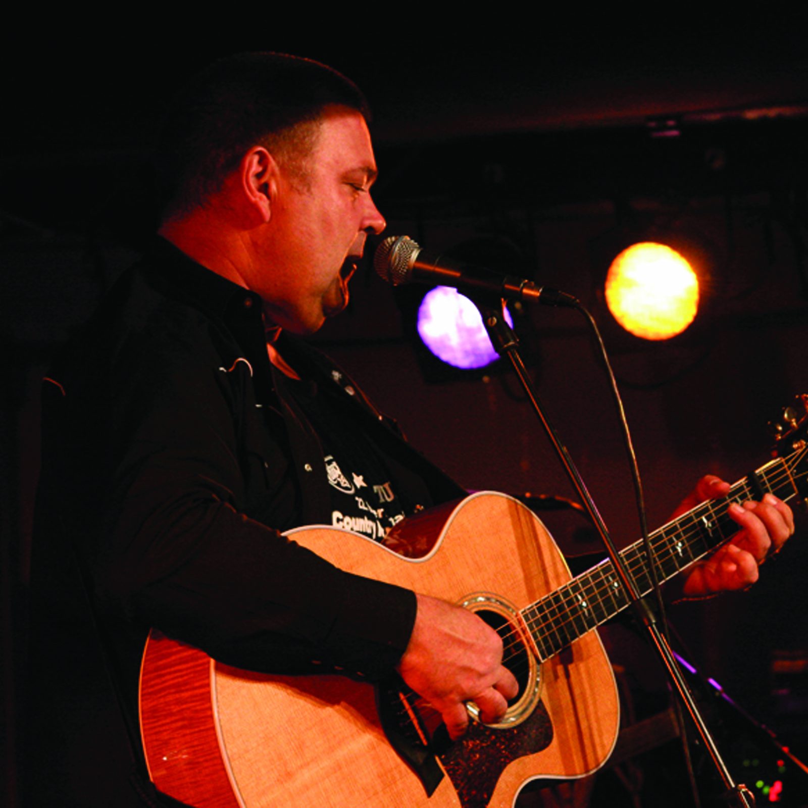 Ivan Johnsen på scene