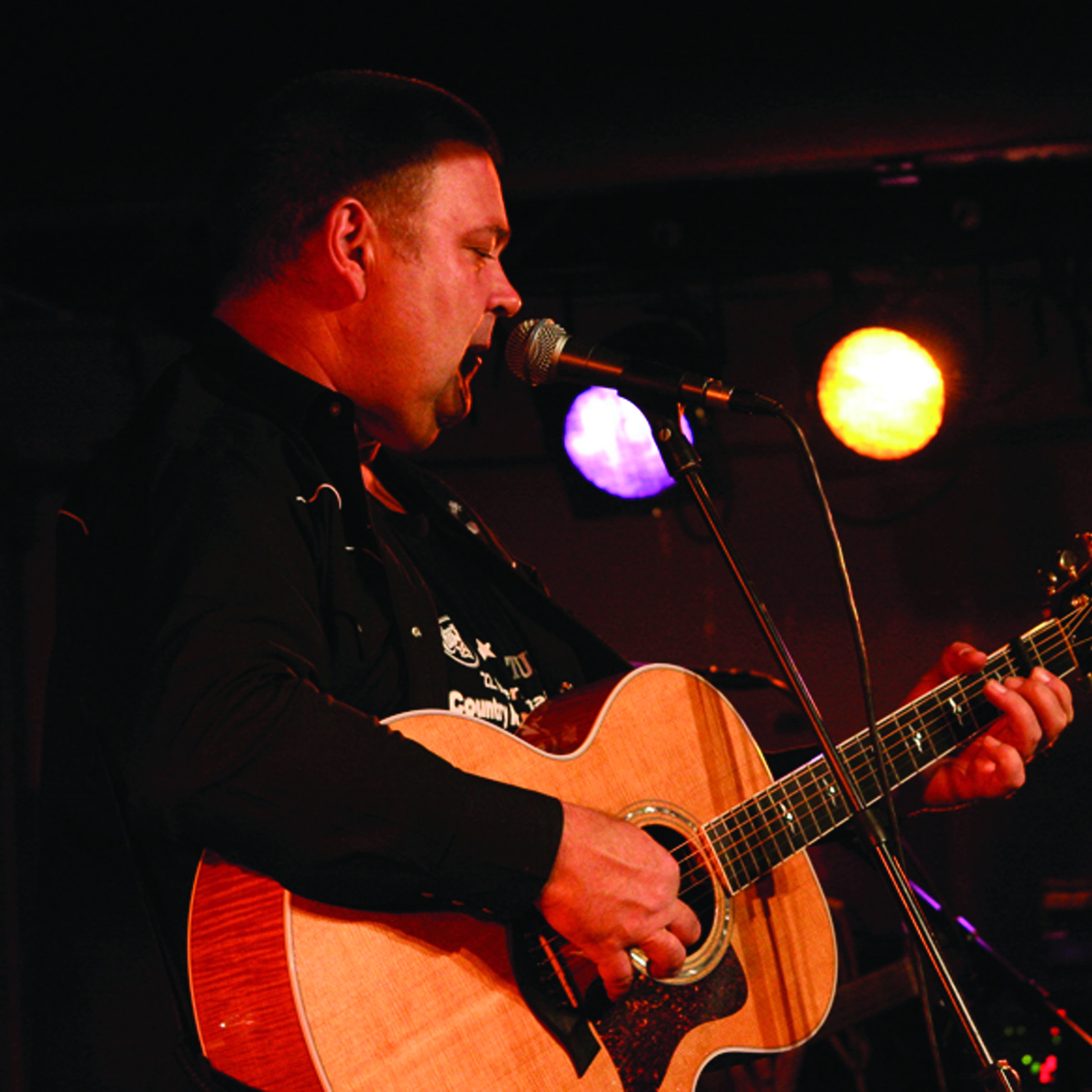 Ivan Johnsen på scene