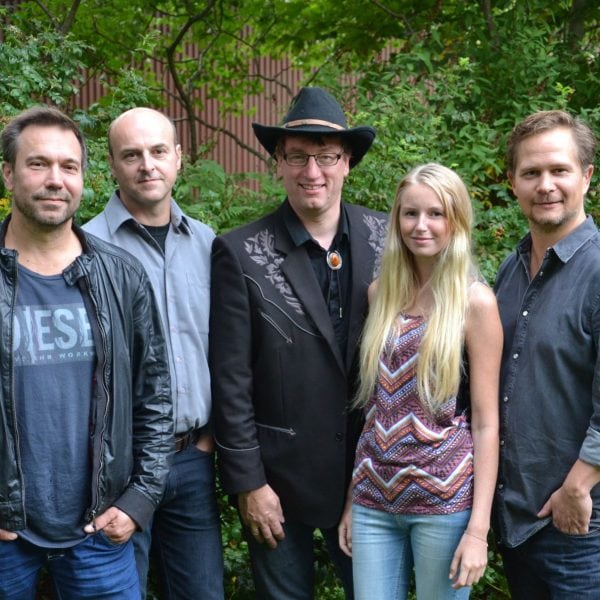 Mister Jack and The Daniels stående fem personer