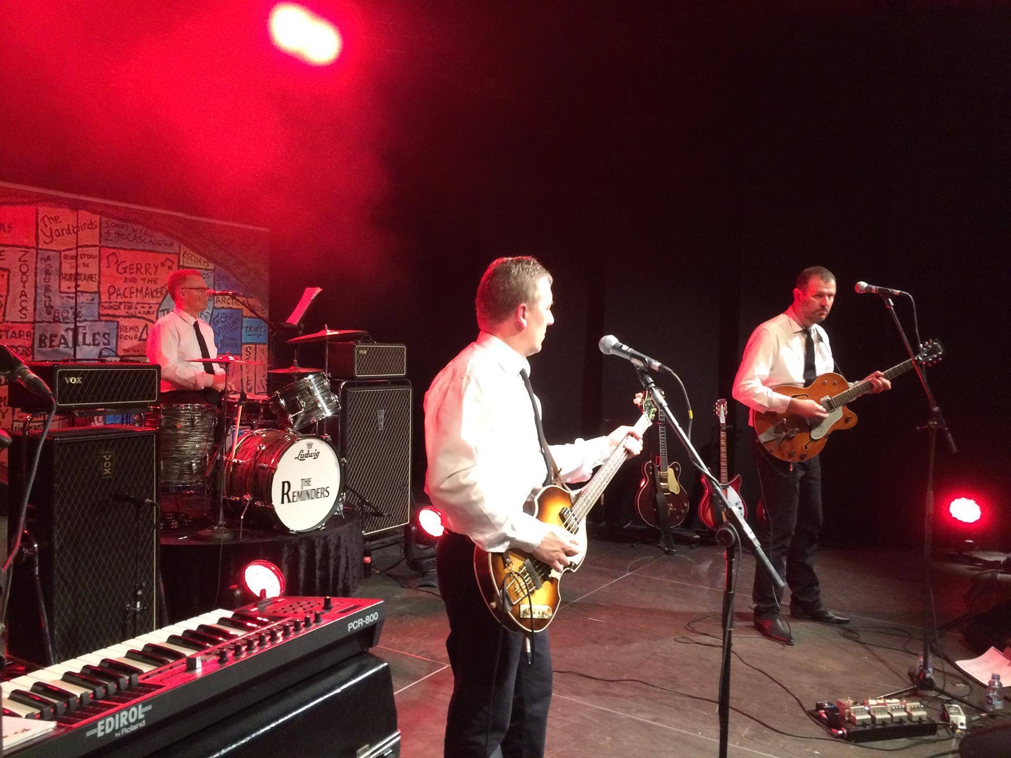 The Reminder på scenen.2