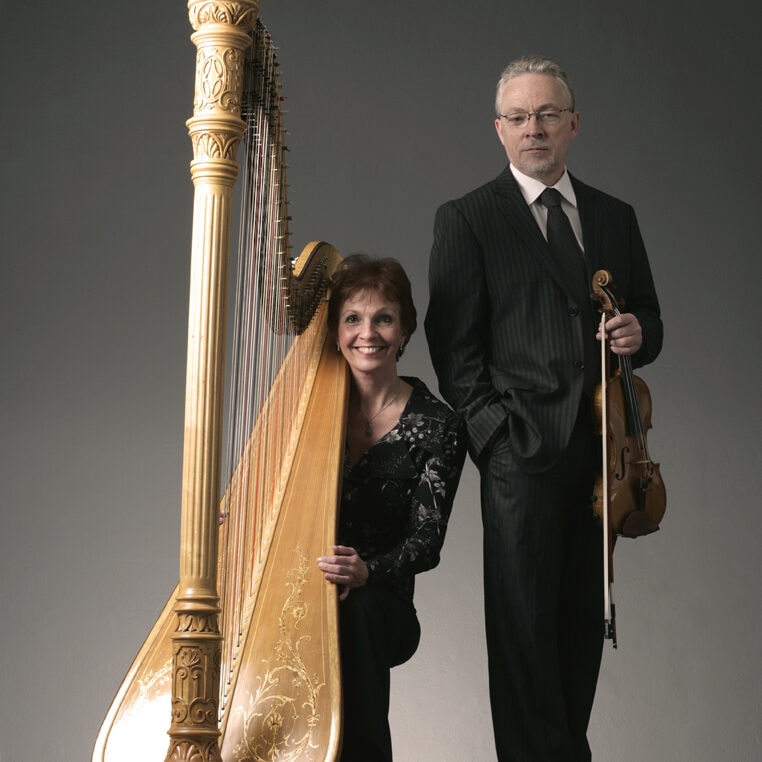 Romantic Strings kvadratisk siddende og stående