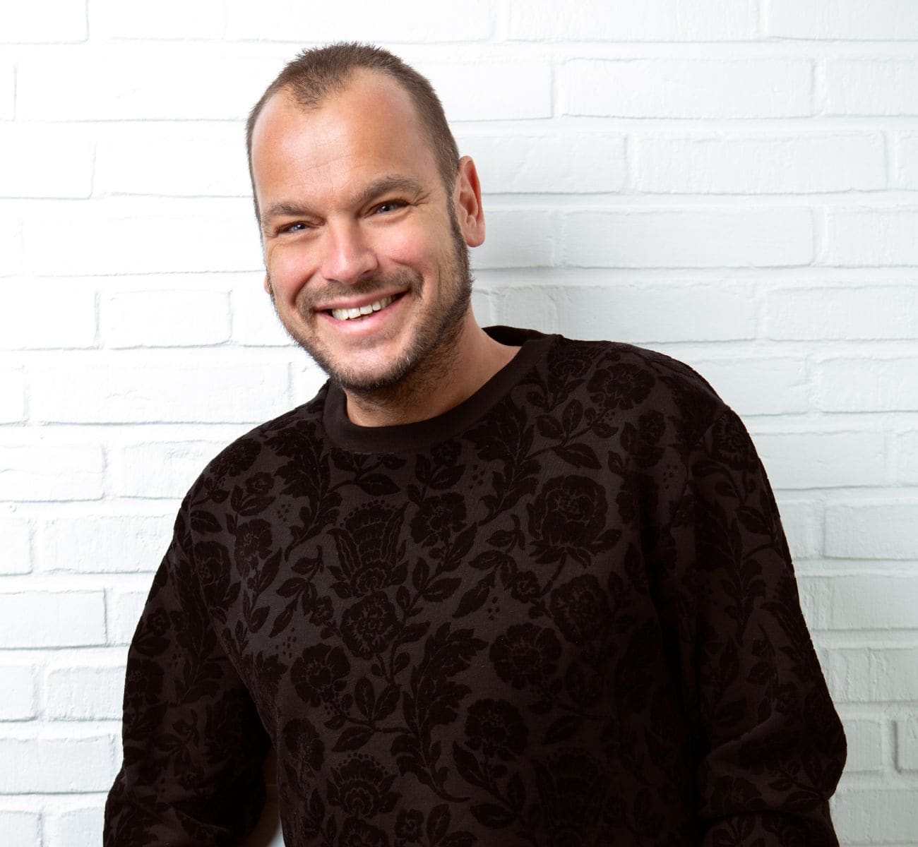 Chief 1 kvadratisk foto ved hvid baggrund