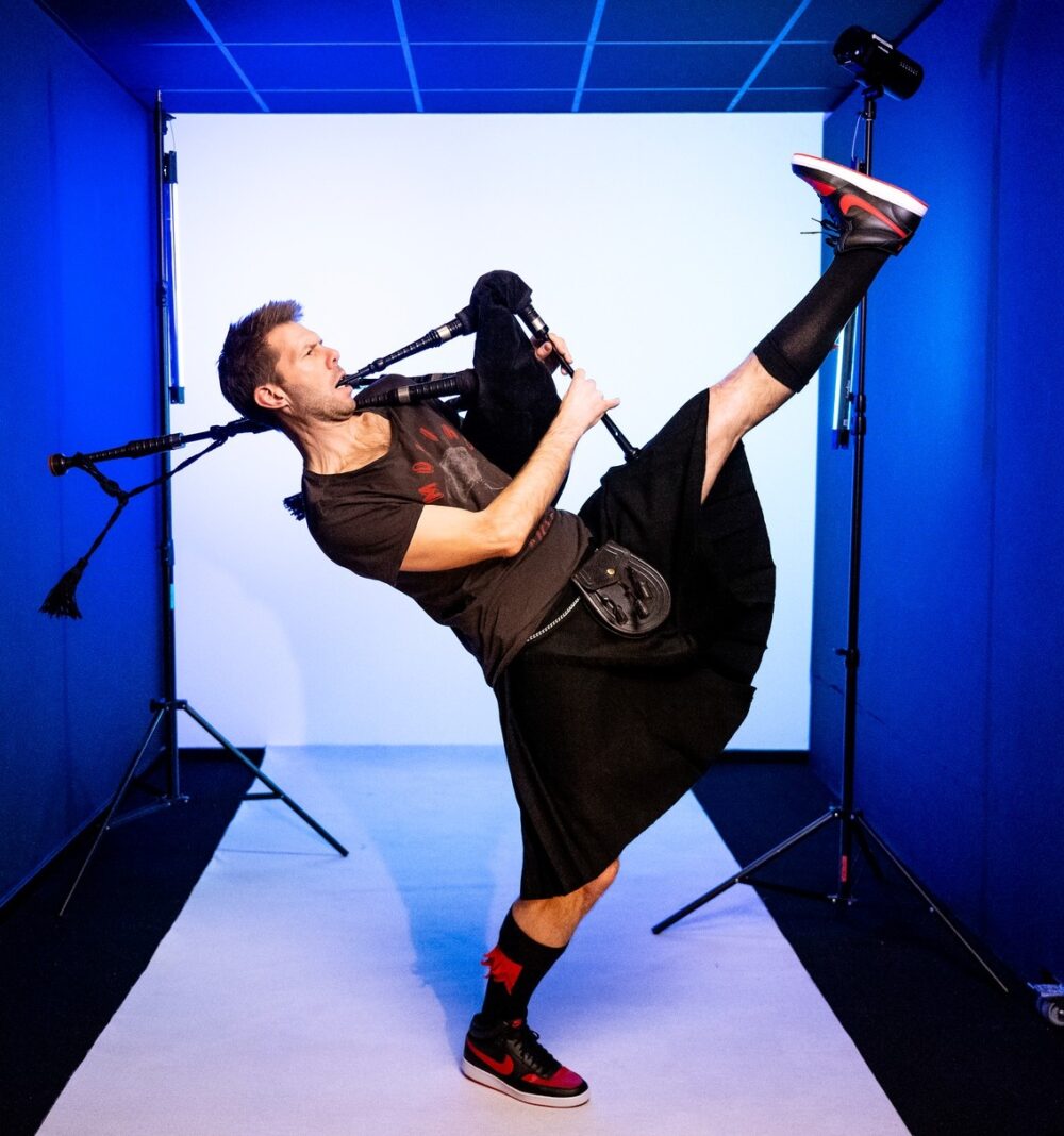 Book Claus Reiss med Bagpibe