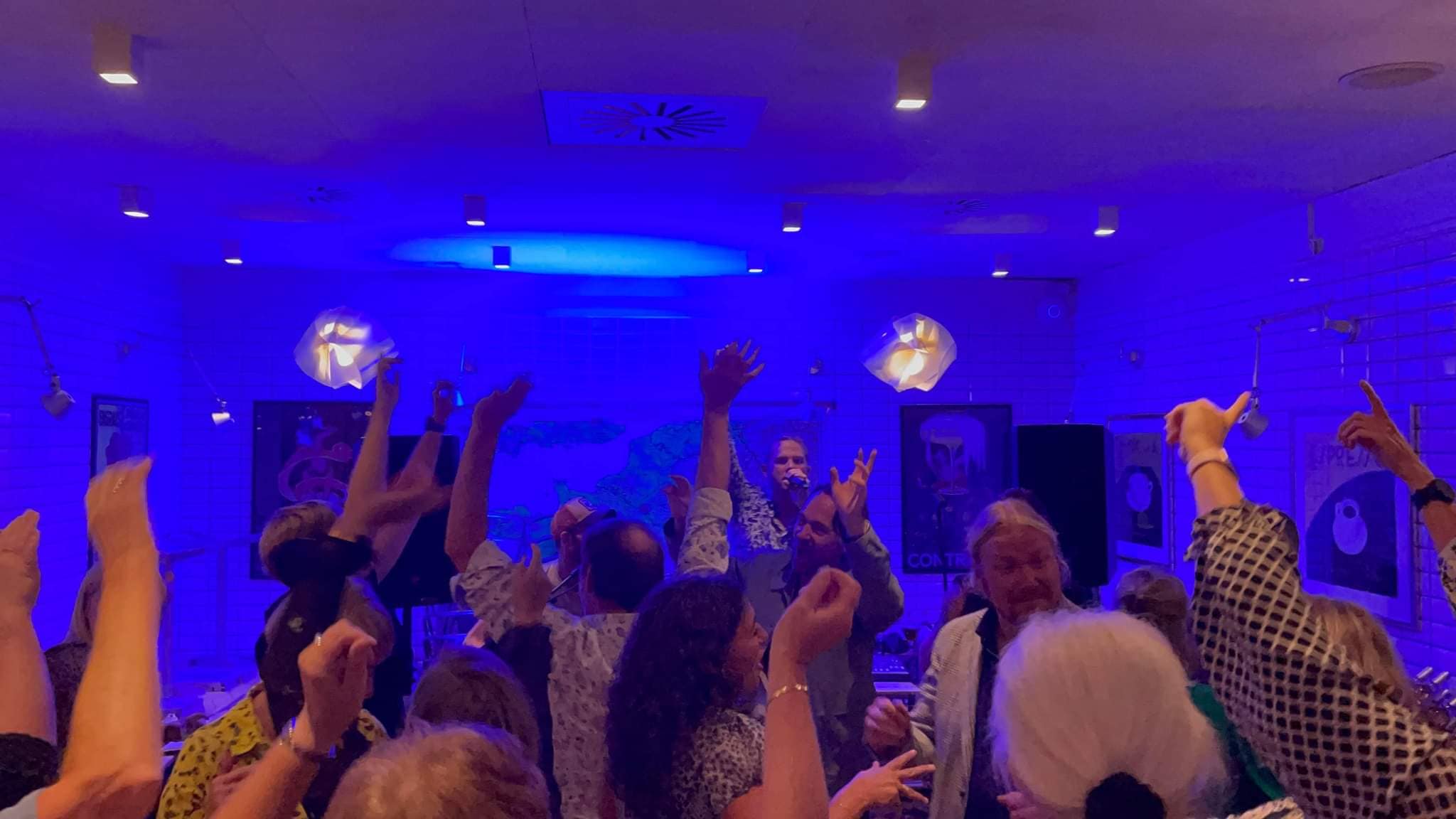 Hornshøj duo blåt festlys