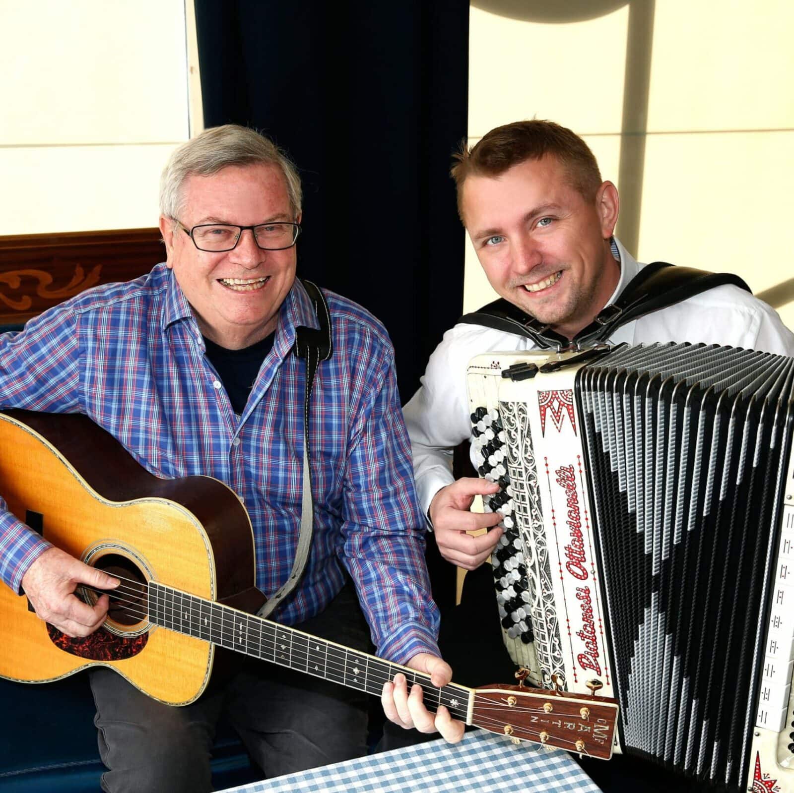 Peter Vesth & Kristian Rusbjerg med instrumenter